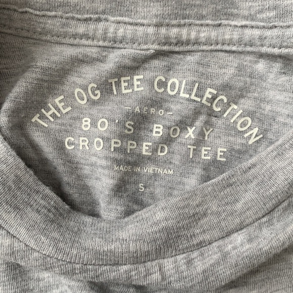 Aeropostale 80’s boxy cropped tee with peace sign patch size small - Picture 4 of 4